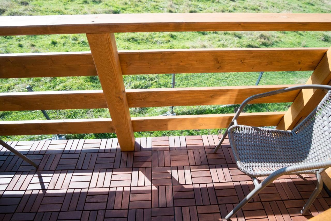 Domek Z Jacuzzi Tatrzanskie Serce Czerwienne Bagian luar foto